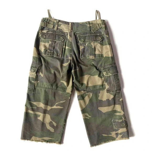 Abercrombie and Fitch army green camouflage cropped cargo pants - Picture 6 of 11